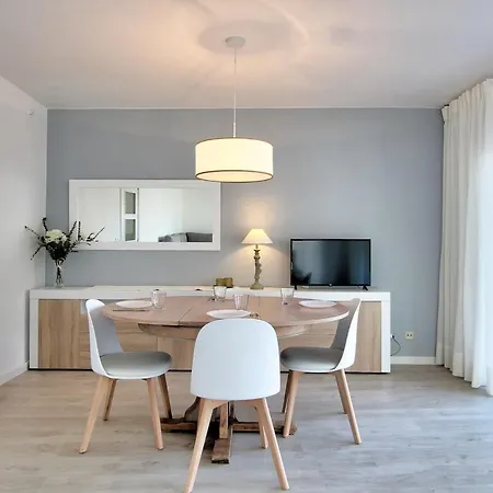 Apartman Rocamaura Iii 3-1 *